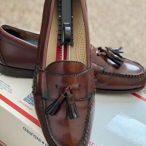 Mens  Cole Haan classic Brown Tassel Loafer